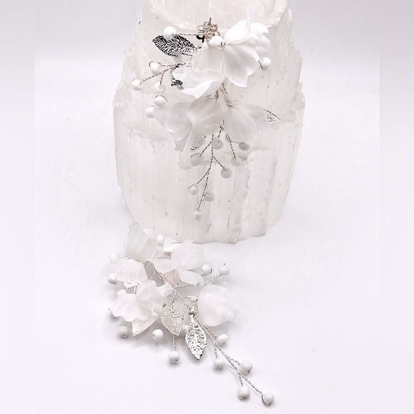 Silver Beaded Organza Leaf Earrings - Picture 2 of 7